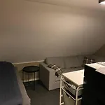 Totalrenovert Enebolig I Rolige Omgivelser *