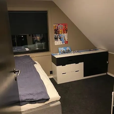 Totalrenovert Enebolig I Rolige Omgivelser Villa *