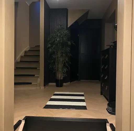 Totalrenovert Enebolig I Rolige Omgivelser Vila *