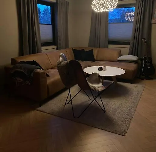 Vila Totalrenovert Enebolig I Rolige Omgivelser *